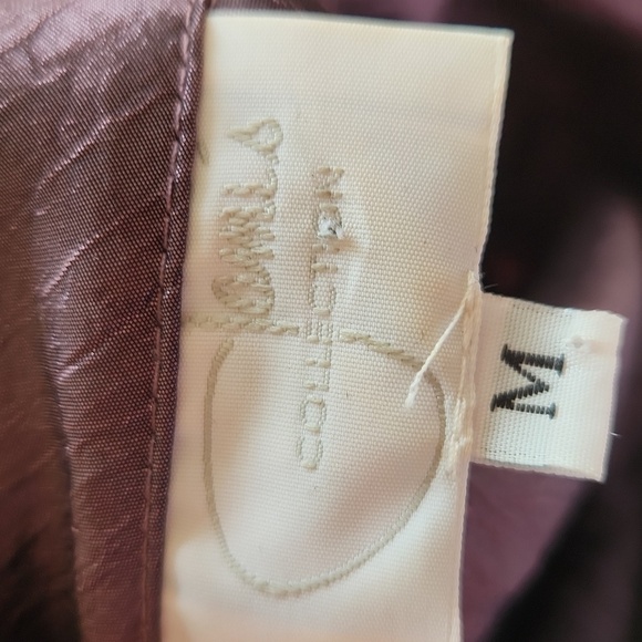 Jami's Collection irredescent zip up - Picture 8 of 10